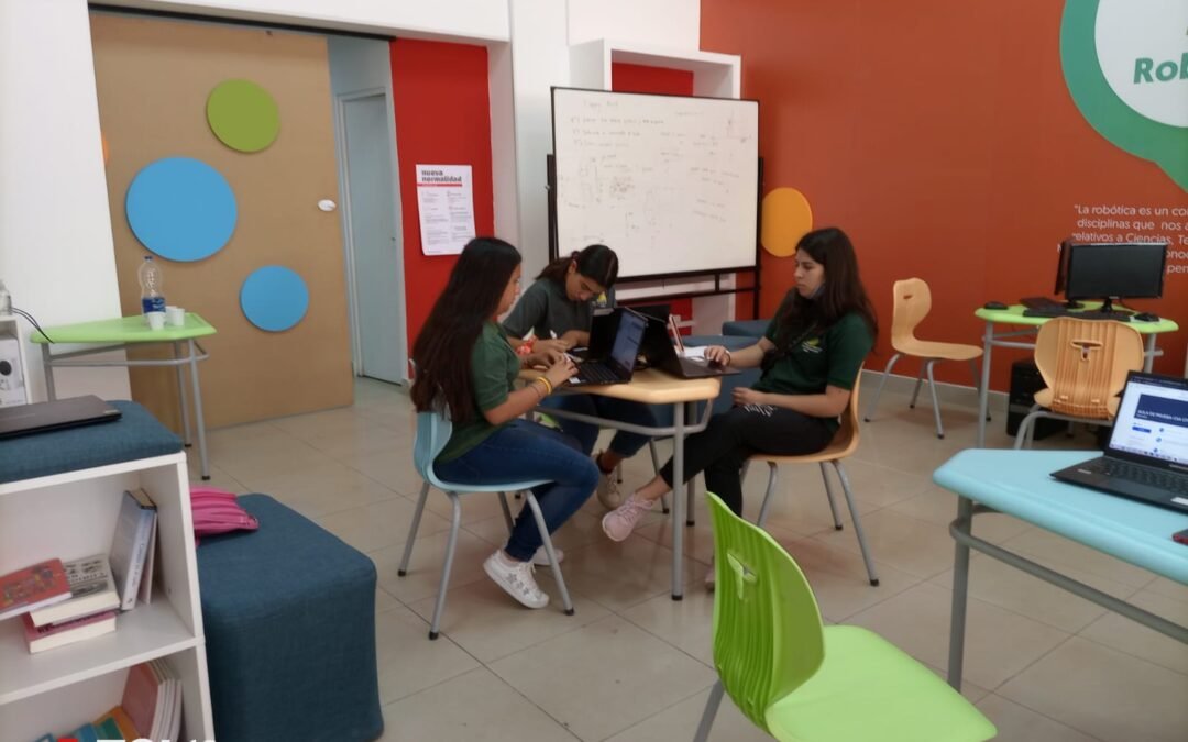 Alumnas participan en las Olimpíadas Nacionales de Informática💻